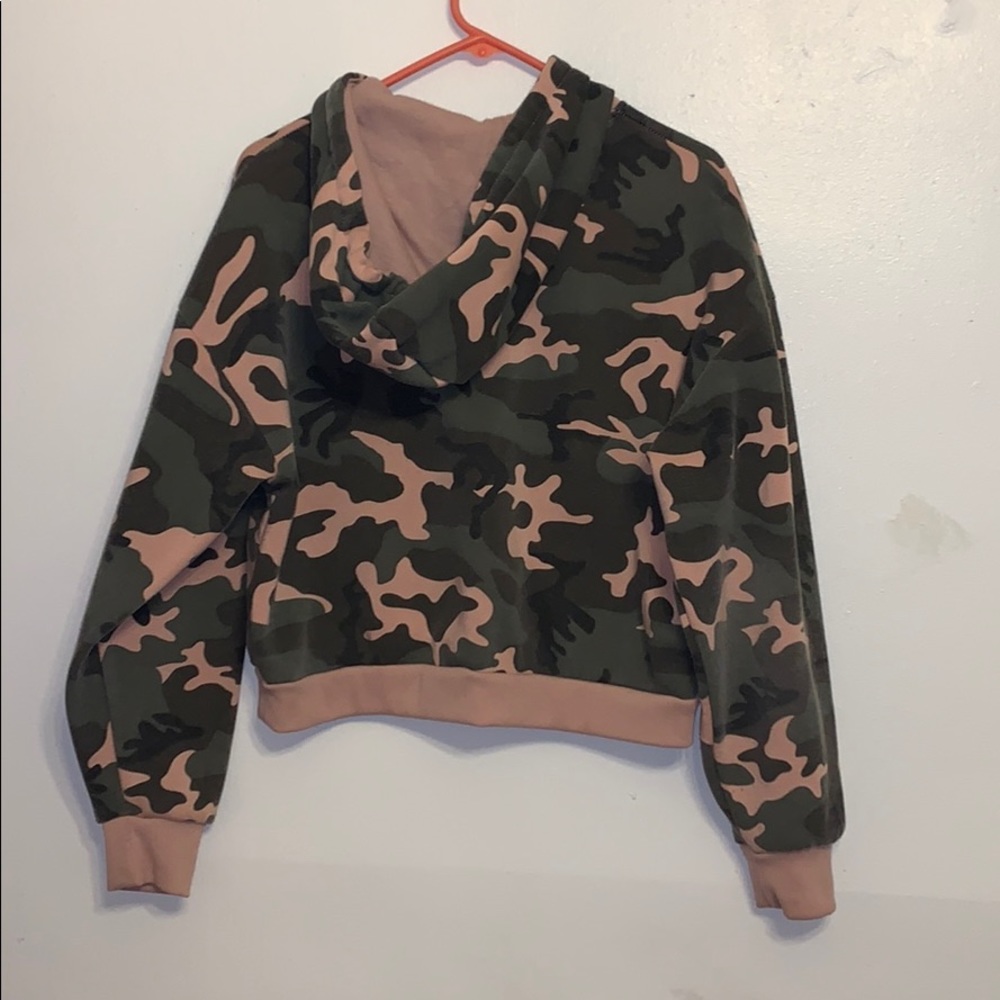 Sweater - Picture 2 of 3